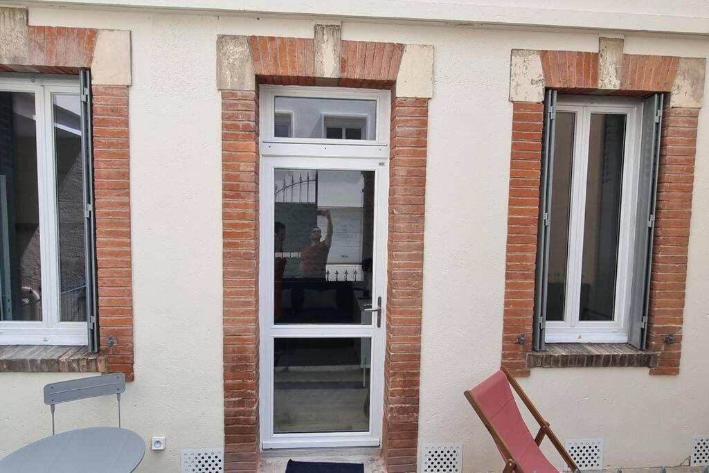 Grand Studio Avec Terrasse - Gare - Metro - Wifi Toulouse Exterior foto